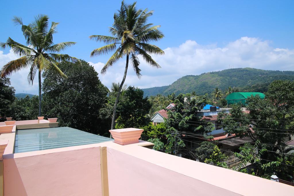 Periyar - *